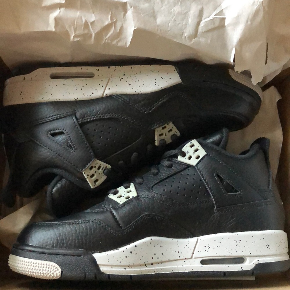 NIB NIKE AIR JORDAN 4 IV RETRO “OREO” 4.5Y 6 Women